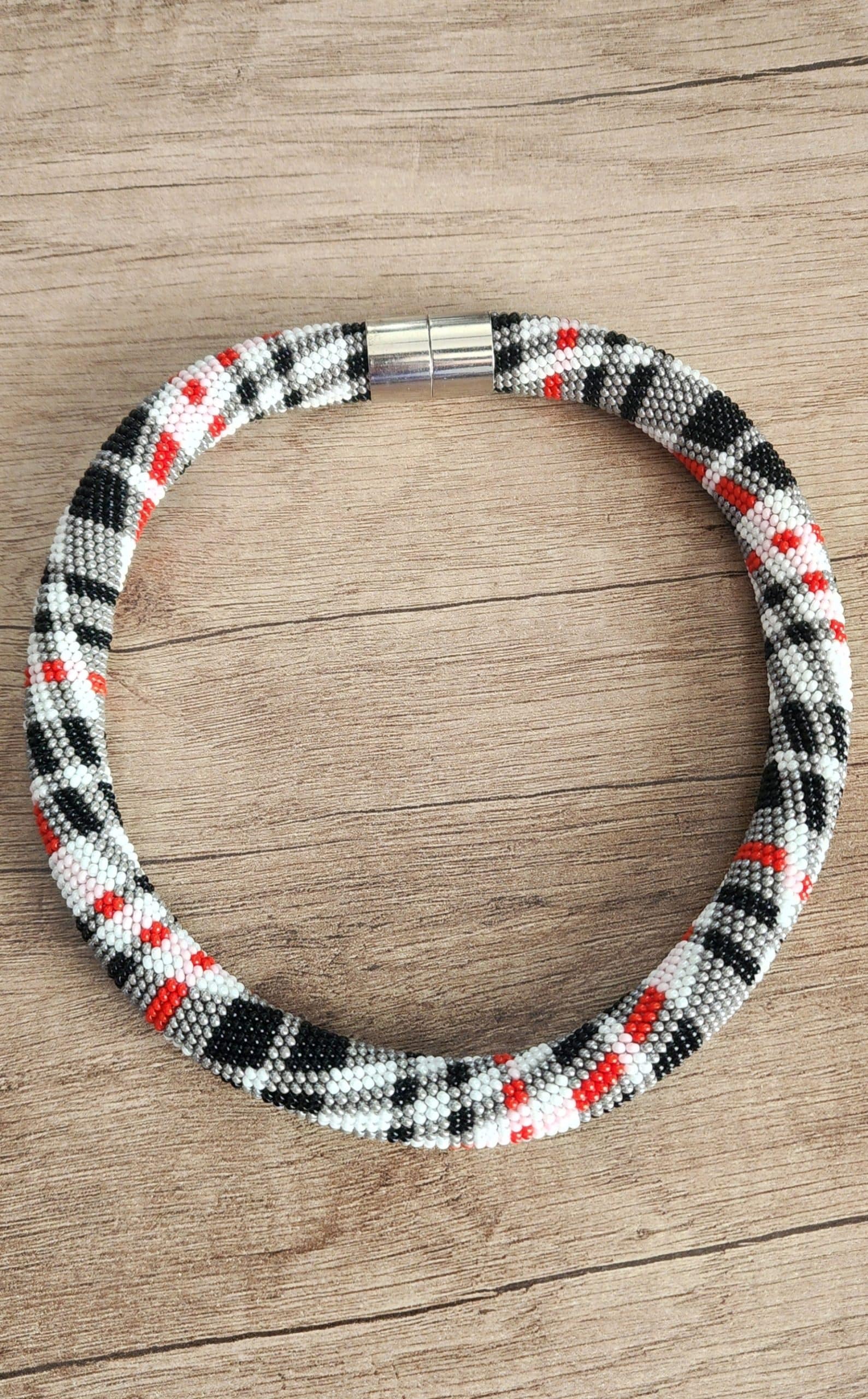 Czech beaded necklace " Parallels "
