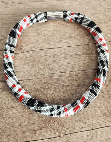 Czech beaded necklace " Parallels "