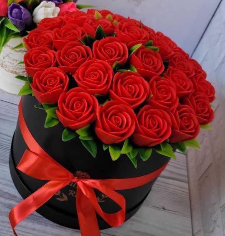 Abadiy Gullar — Qutidagi Qizil Atirgullar (sovun gullari)