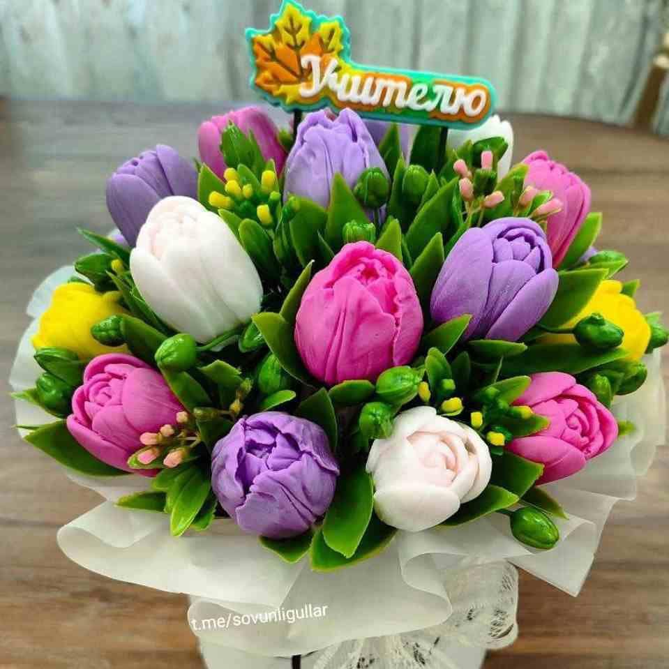Sovundan lola buketi — Ustozga hushbo‘y sovg‘a