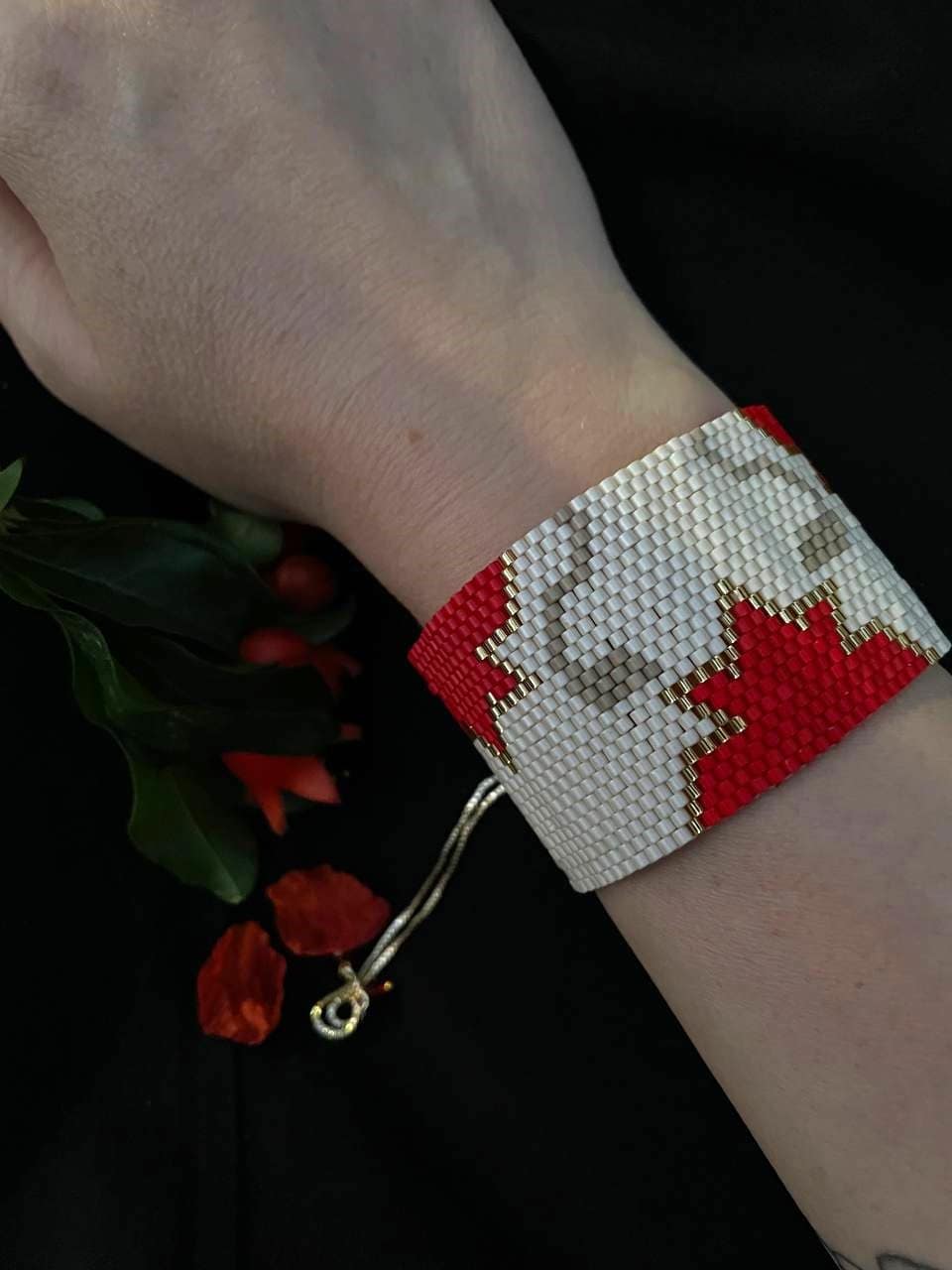 Браслет из бисера "Анор"